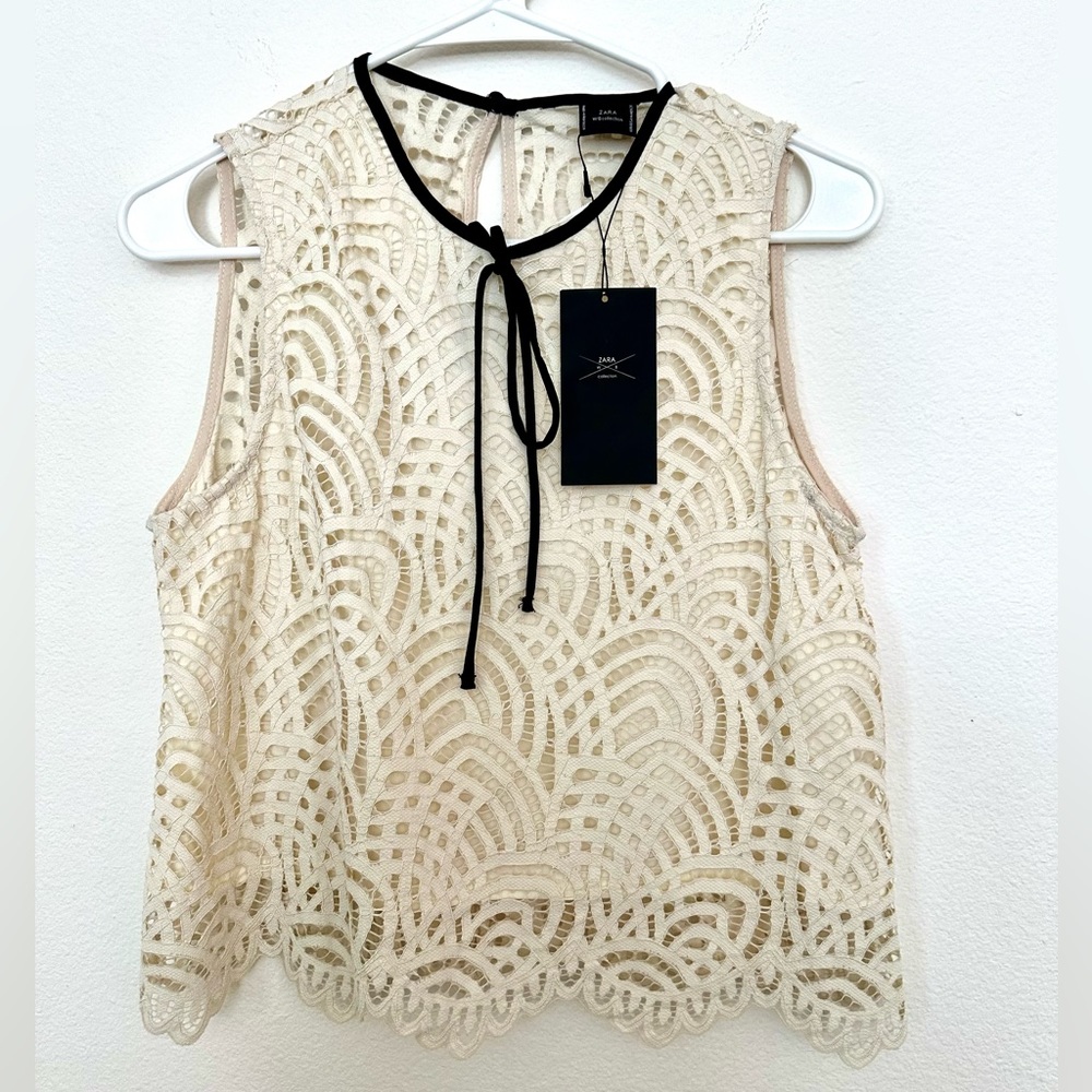 NWT Zara women top in Ivory size Medium